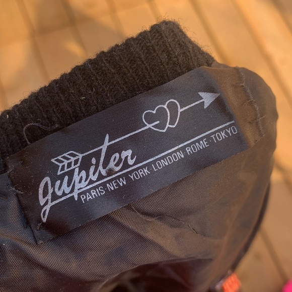 Vintage, Black long sleeve cardigan with beaded design - Picture 16 of 17